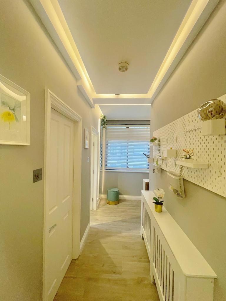 Stylish, Fully Equipped Central Apartment Beside Hyde Park ลอนดอน ภายนอก รูปภาพ